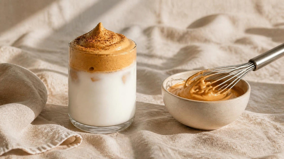 Dalgona de chai: dalgona coffee con especias